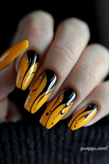 black-yellow-nails-13