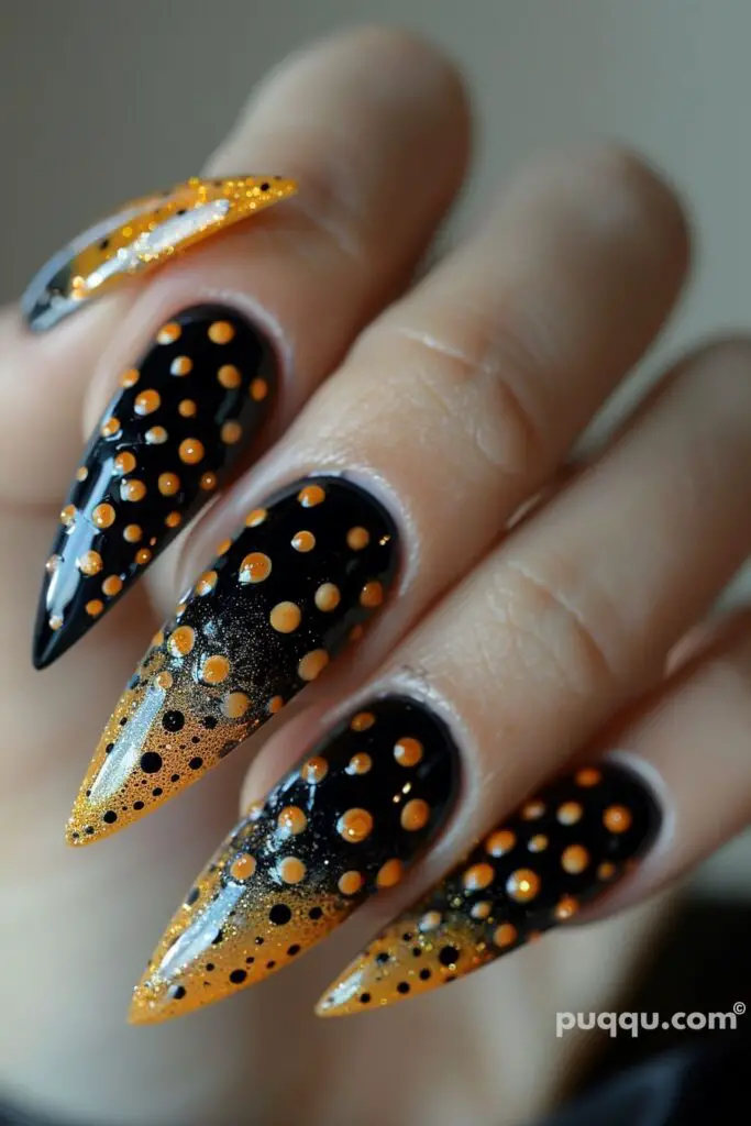 black-yellow-nails-21