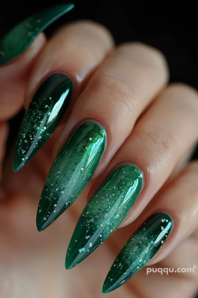 green-nails-12