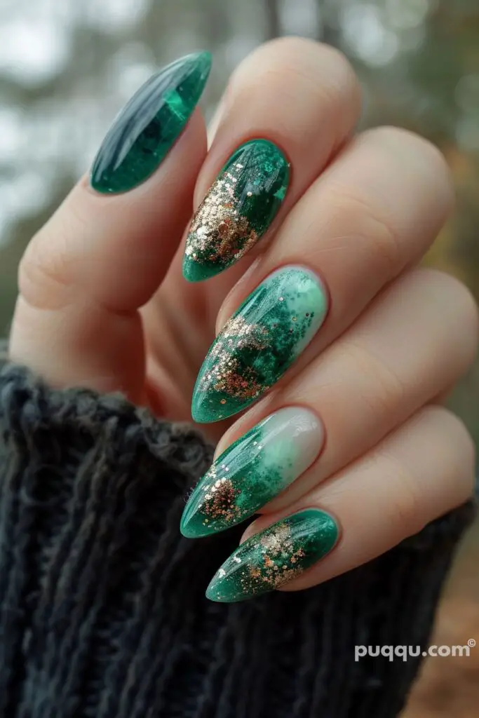 green-nails-23