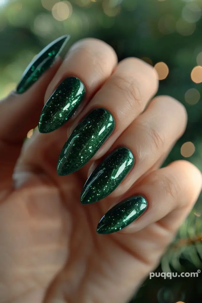 green-nails-31