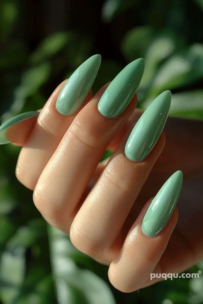 green-nails-43