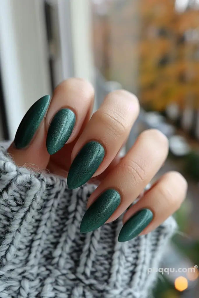 green-nails-58