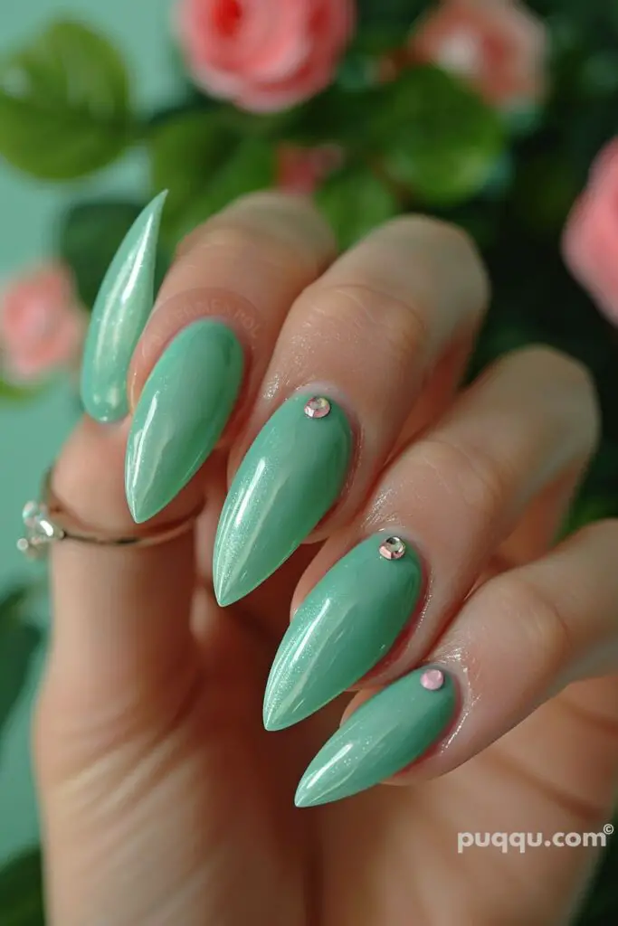 green-nails-60