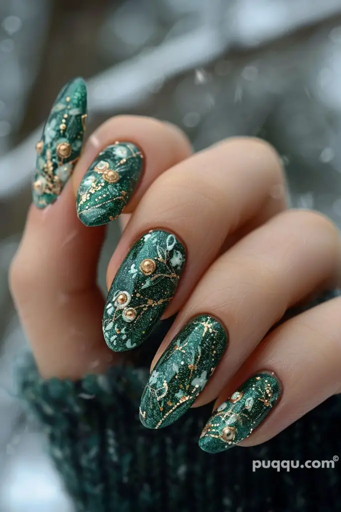 green-nails-65