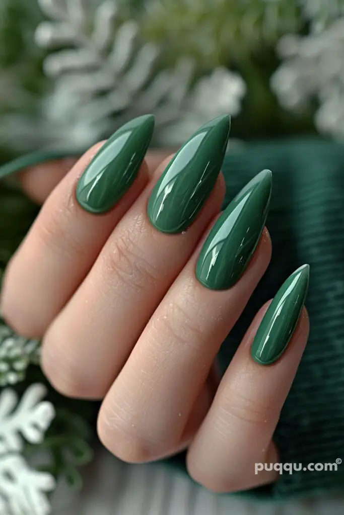 green-nails-79