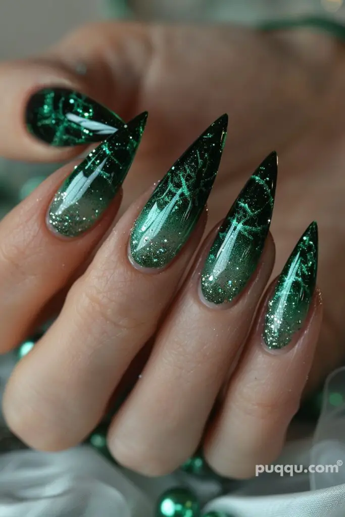 green-nails-81