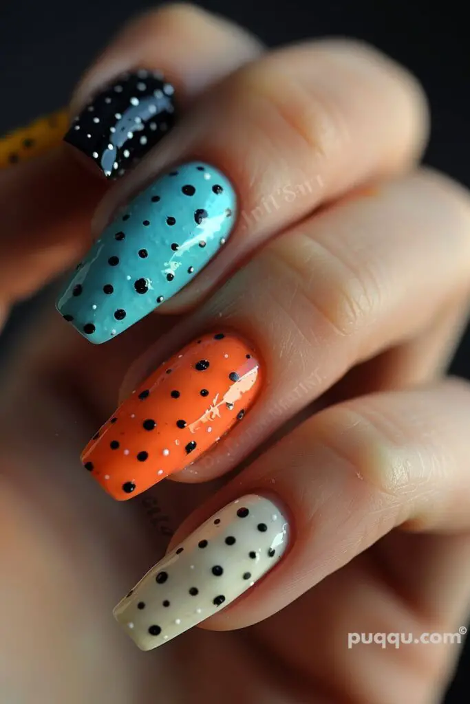 polka-dot-nail-designs-28