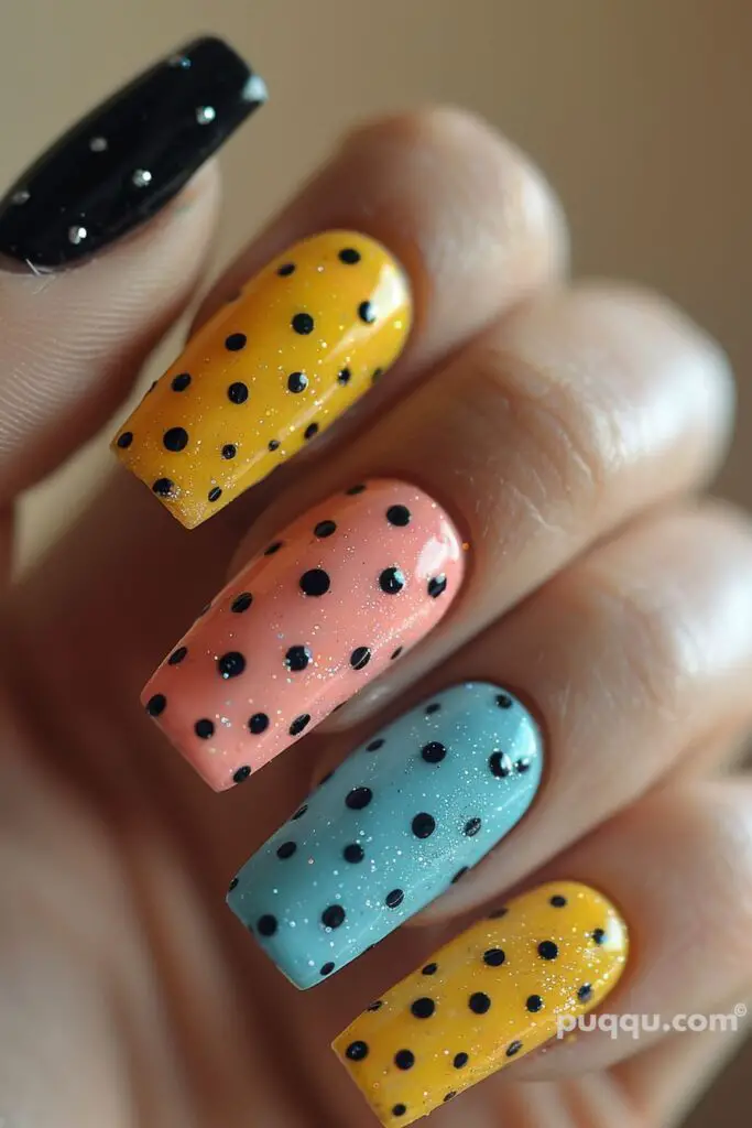 polka-dot-nail-designs-30
