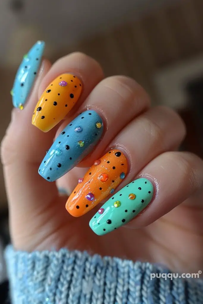 polka-dot-nail-designs-4