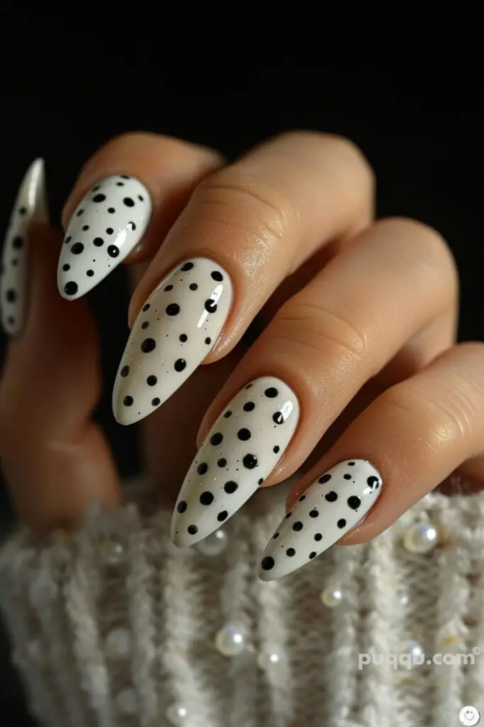 polka-dot-nail-designs-42