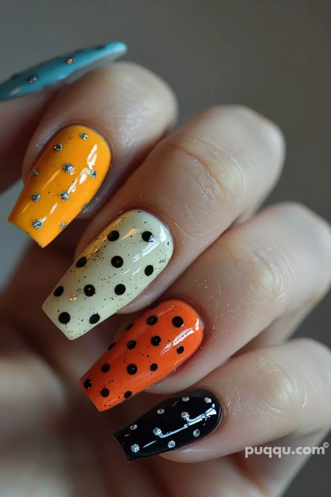 polka-dot-nail-designs-43