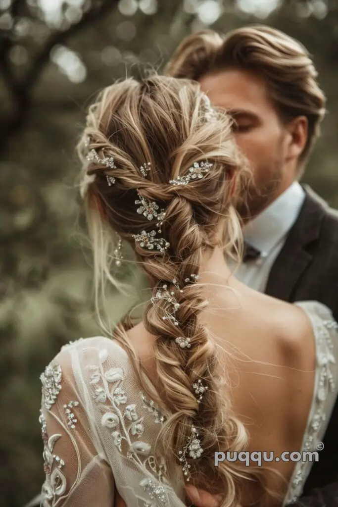 wedding-hairstyles-2024-109