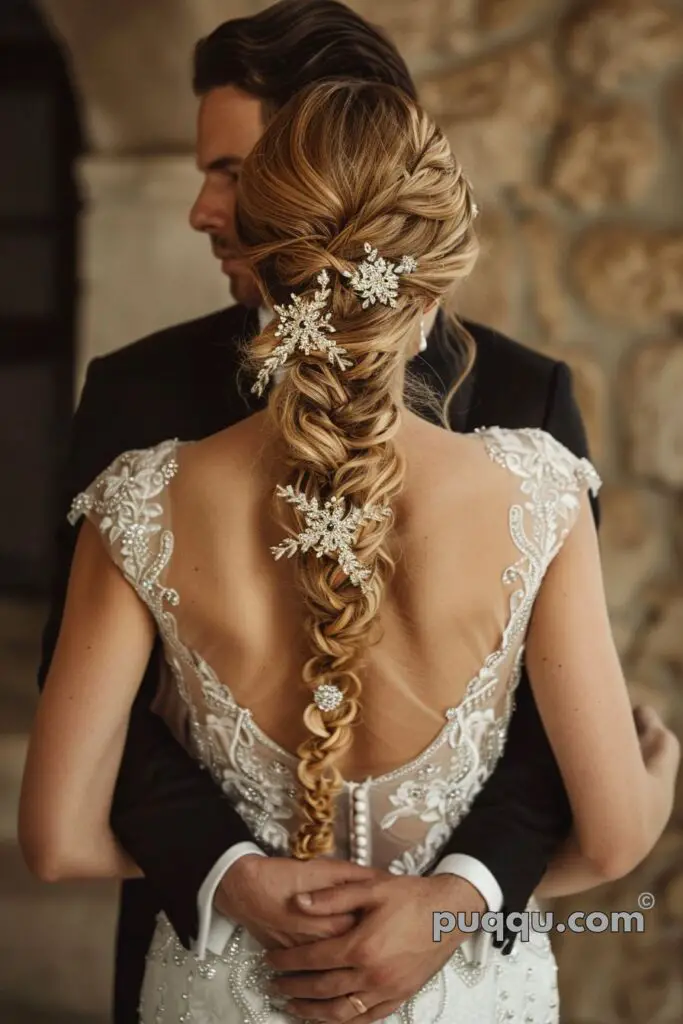 wedding-hairstyles-2024-190