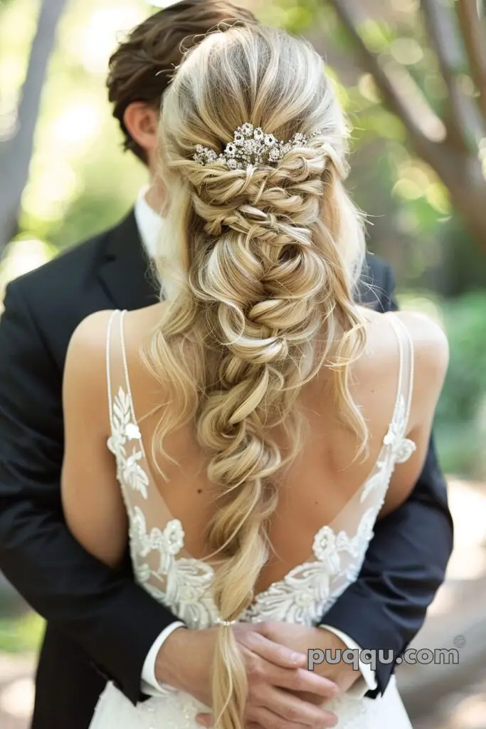 wedding-hairstyles-2024-199