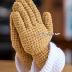 Amigurumi Praying Hands Emoji – FREE Crochet Pattern