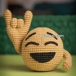 Amigurumi Rock On Hand Emoji – FREE Crochet Pattern